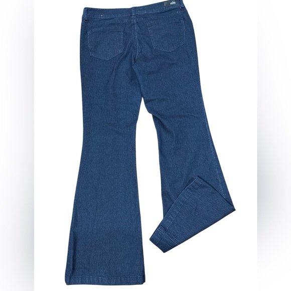 Almost Famous Flare Jeans - Picture 12 of 12